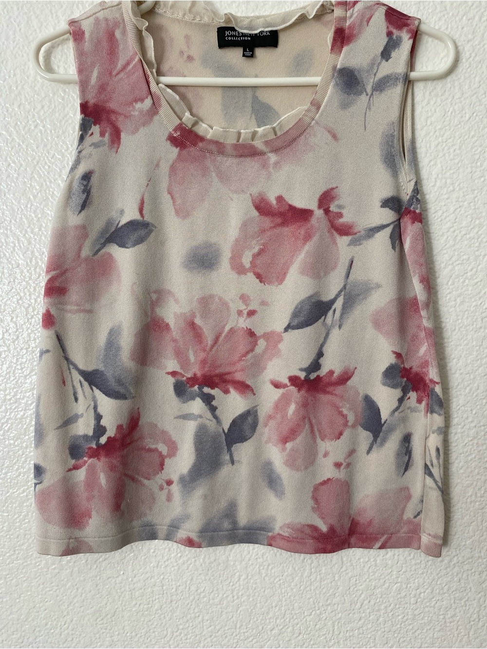 Jones New York Cream Floral Sleeveless Top with Pink Accents